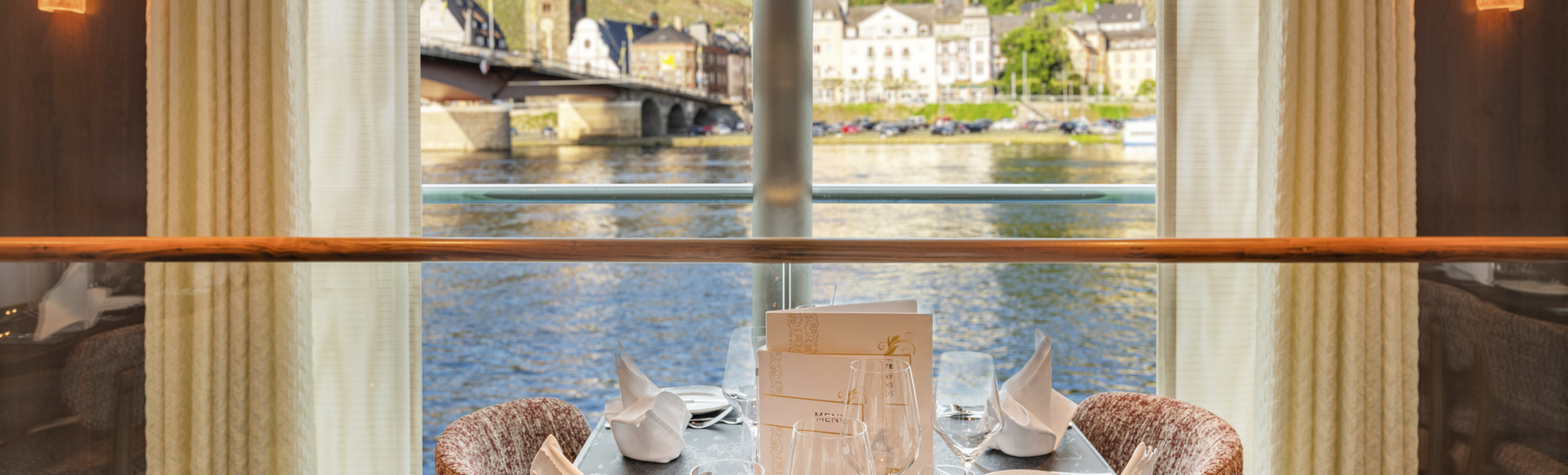Restaurant Matterhorn mit Panoramafenstern