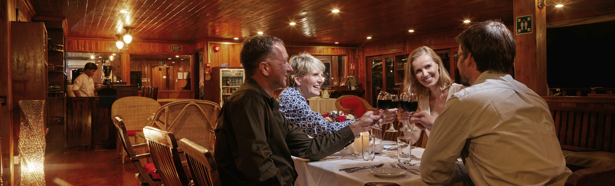 Restaurant - © Ross Hillier