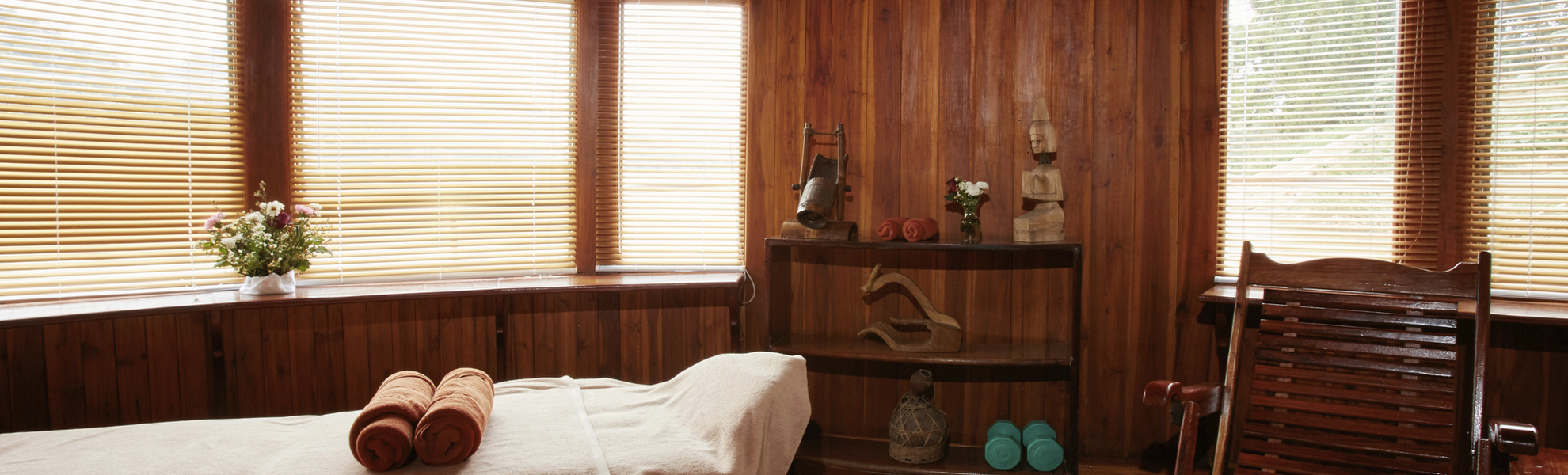 Massagesalon - © Ross Hillier