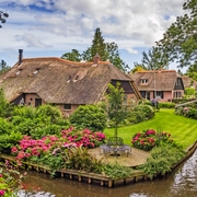 Giethoorn in der nordöstlichen niederländischen Provinz Overijssel