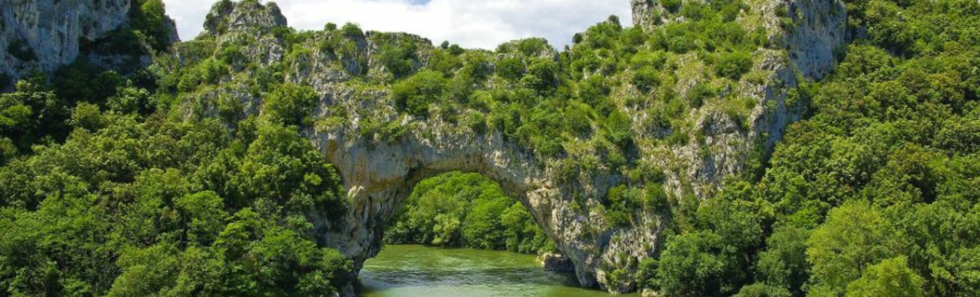 Pont d'arc - © delmo07 - Fotolia