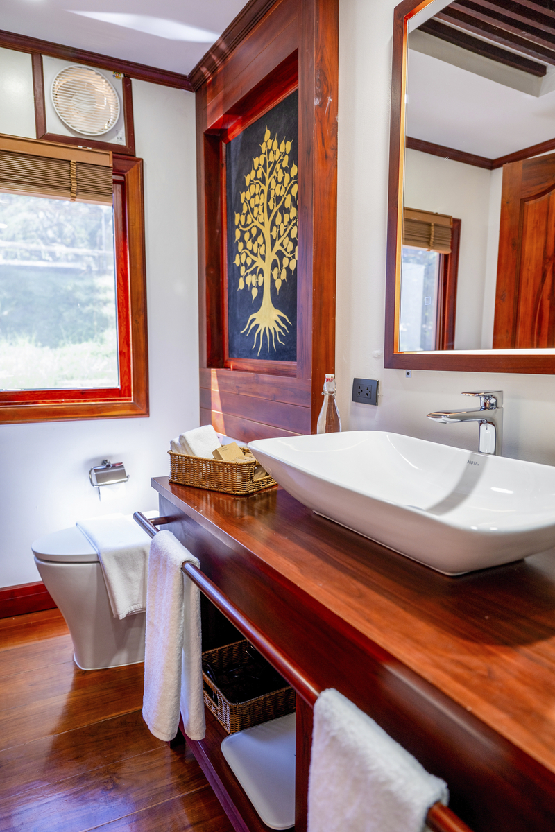 Bad der Executive Suite - © Sabine Meeßen / www.knipsbiene.de