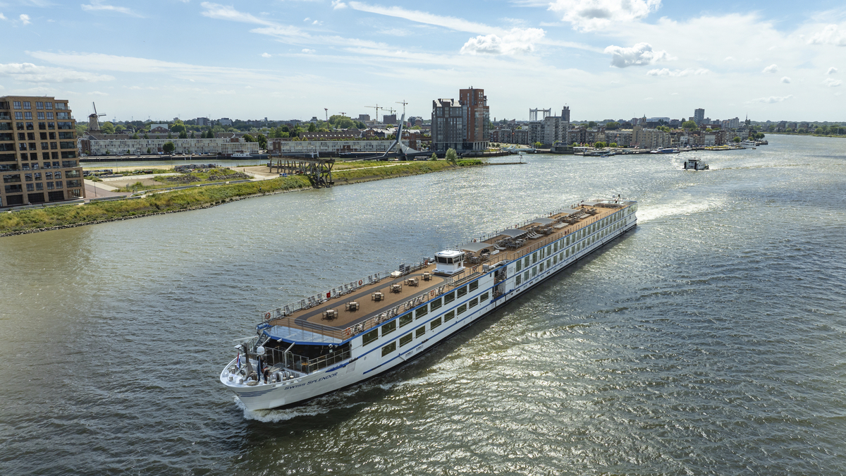 MS Swiss Splendor****+