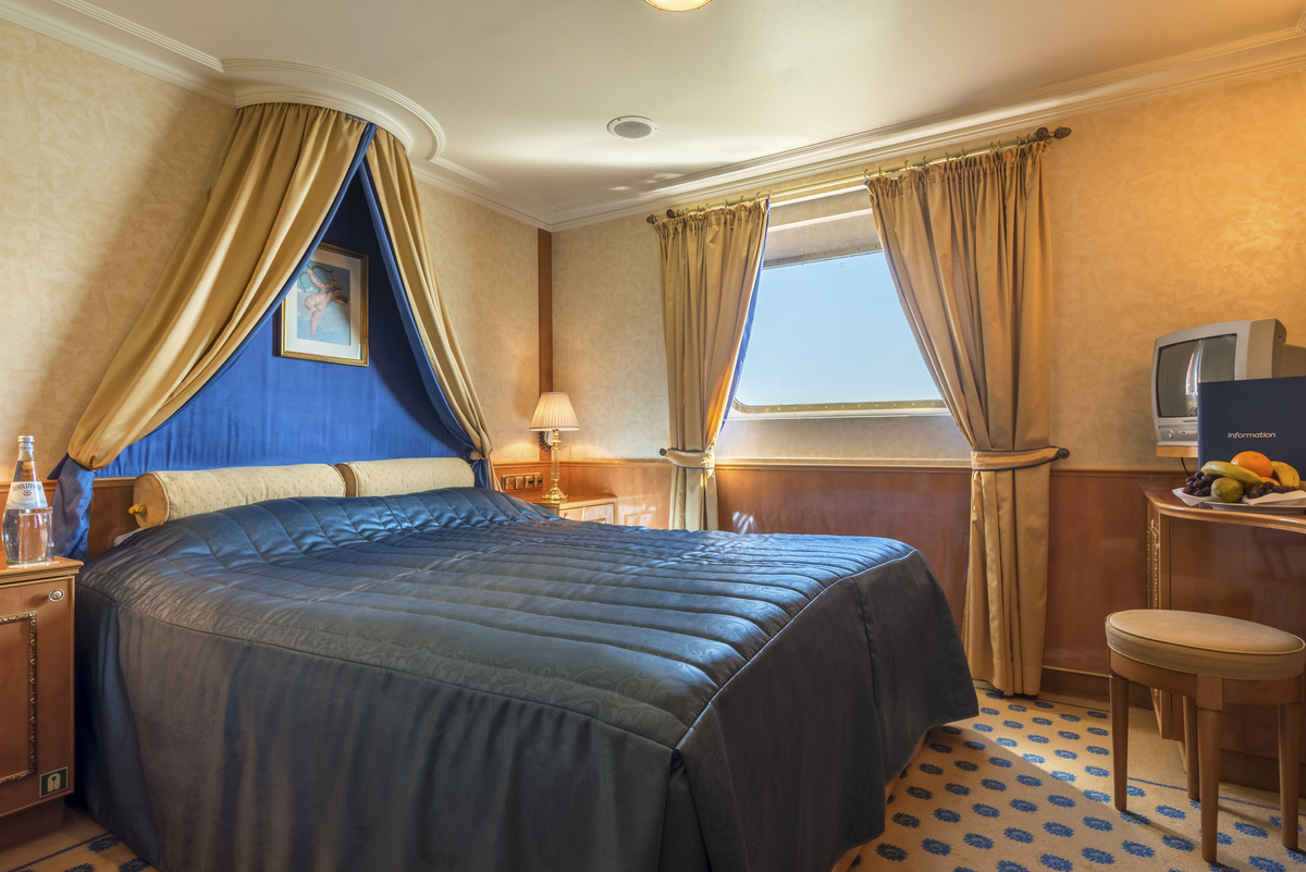 2-Bettkabine Hauptdeck (ca. 12 m²), Doppelbett - © 