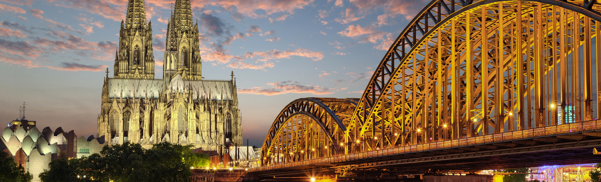 Cathédrale de Cologne sur le Rhin - © pixelliebe - stock.adobe.com