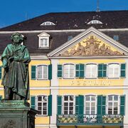 Beethovendenkmal auf dem Münsterplatz in Bonn