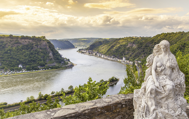 «Rhin romantique» - © Copyright (c) 2017 Shutterstock.  No use without permission.