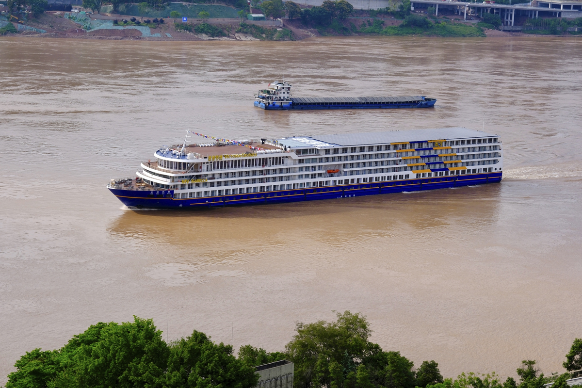 Flussschiff Victoria Isabella
