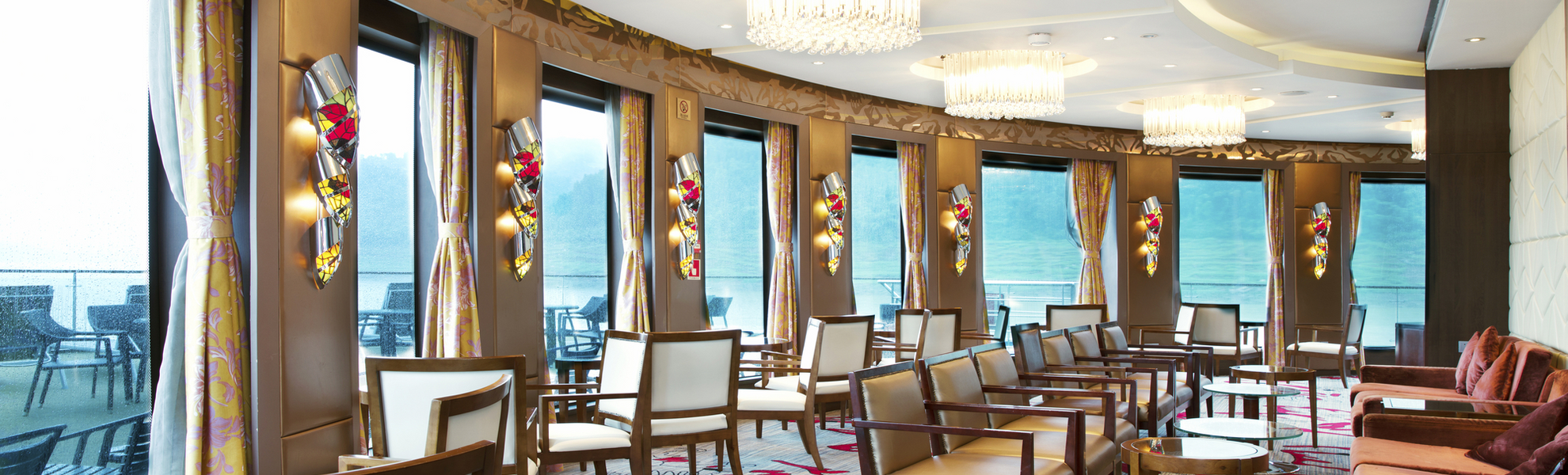 Panoramalounge Century Legend