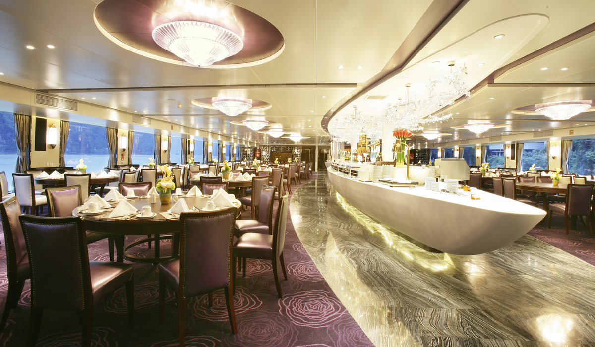 Restaurant Century Legend